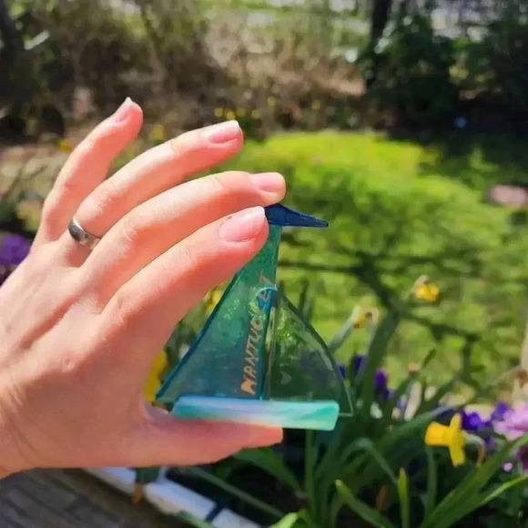 Nantucket boat handmade glass fridge magnet - Picture 3 of 4